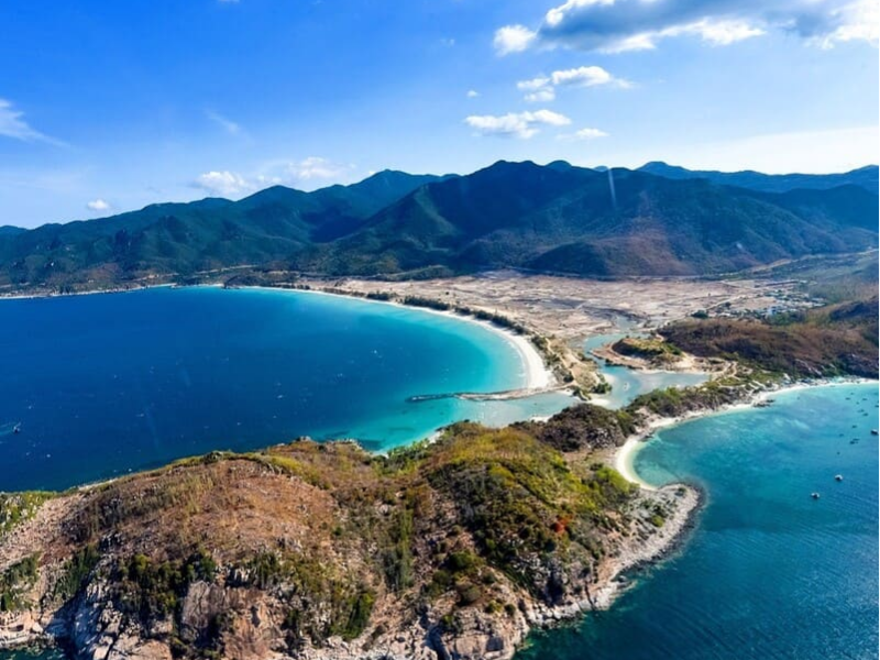 ĐẢO BÌNH HƯNG CAM RANH – HOANG SƠ QUYẾN RŨ