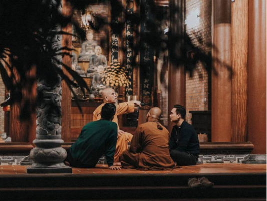 Ý nghĩa của tu tâm tại gia
